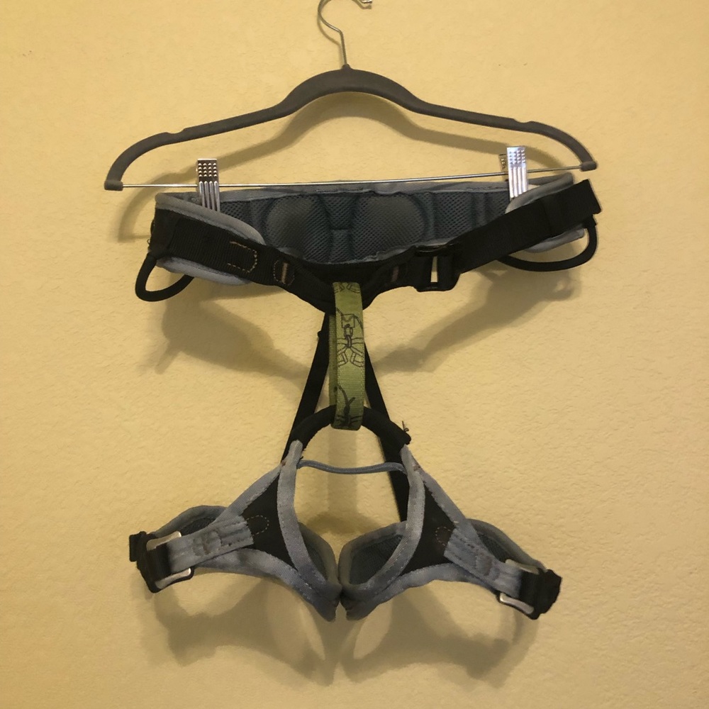 Women’s Petzl Luna Climbing Harness Small